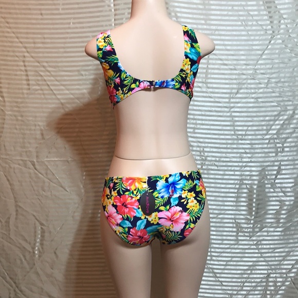 🌺NWT Hawaiian Floral Cut Out One Piece Monokini - Picture 8 of 13